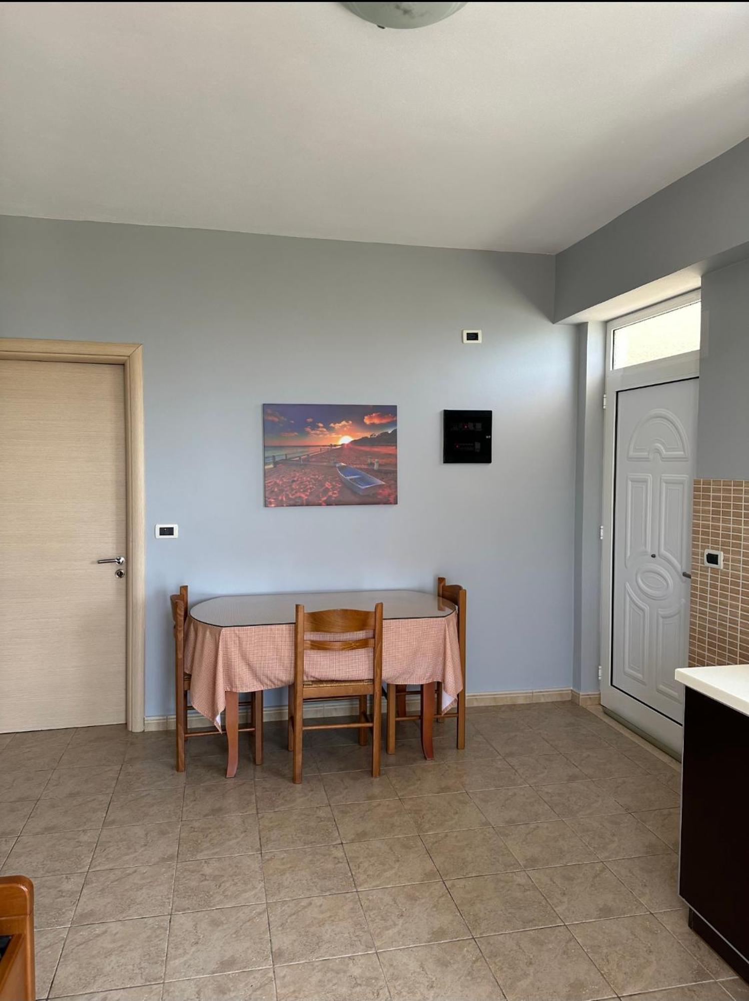 Anna House Dhermi Bagian luar foto